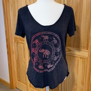 Hollister Tops - Hollister Elephant T-Shirt Hollister Tops - Hollister Elephant T-Shirt